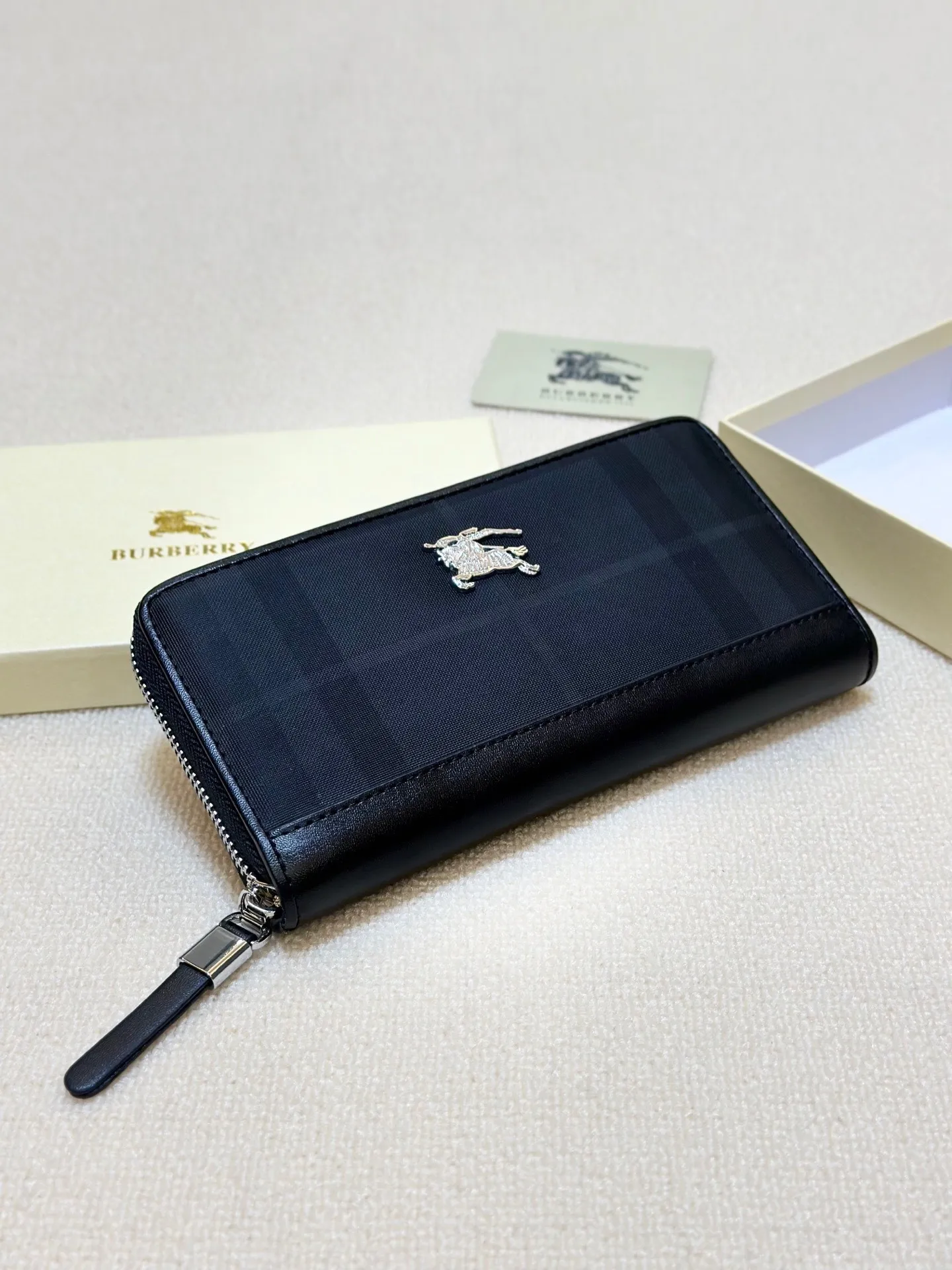 All categories Burberry wallet (Burberry) Burberry 2010