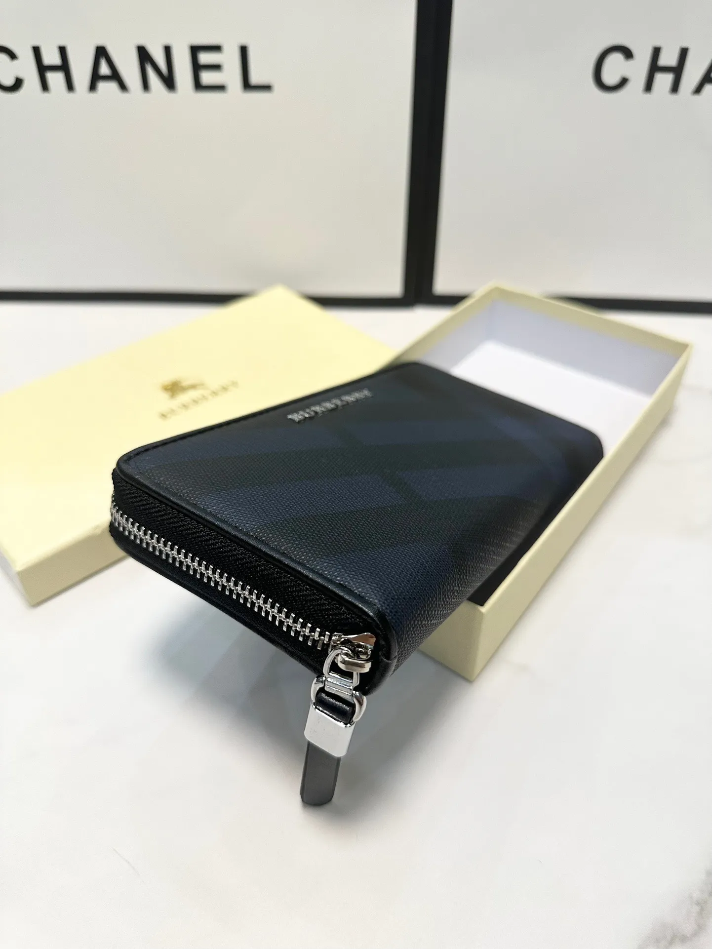 All categories Burberry wallet (Burberry) Burberry 2010