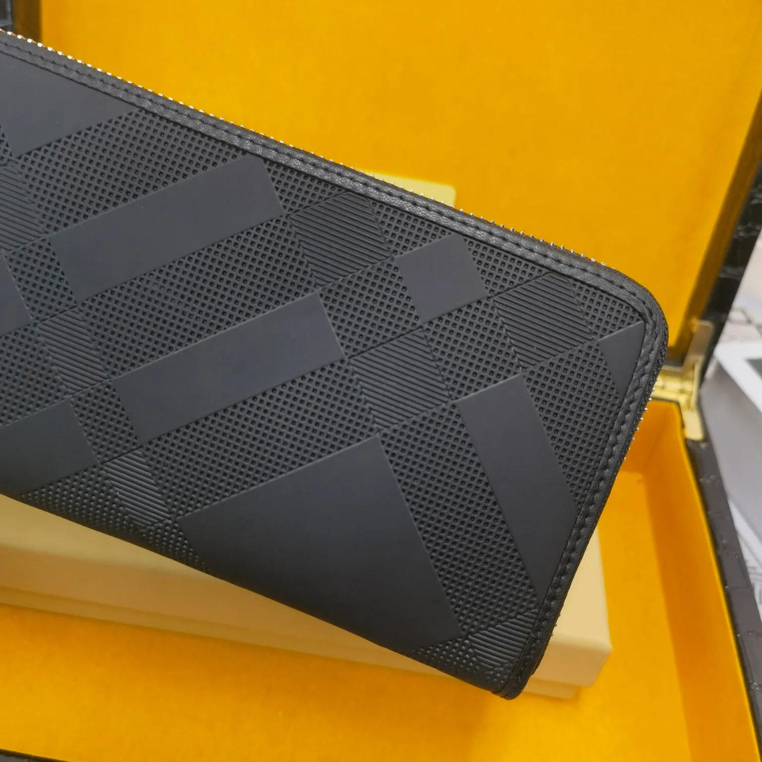 All categories Burberry wallet (Burberry) Burberry 6660105
