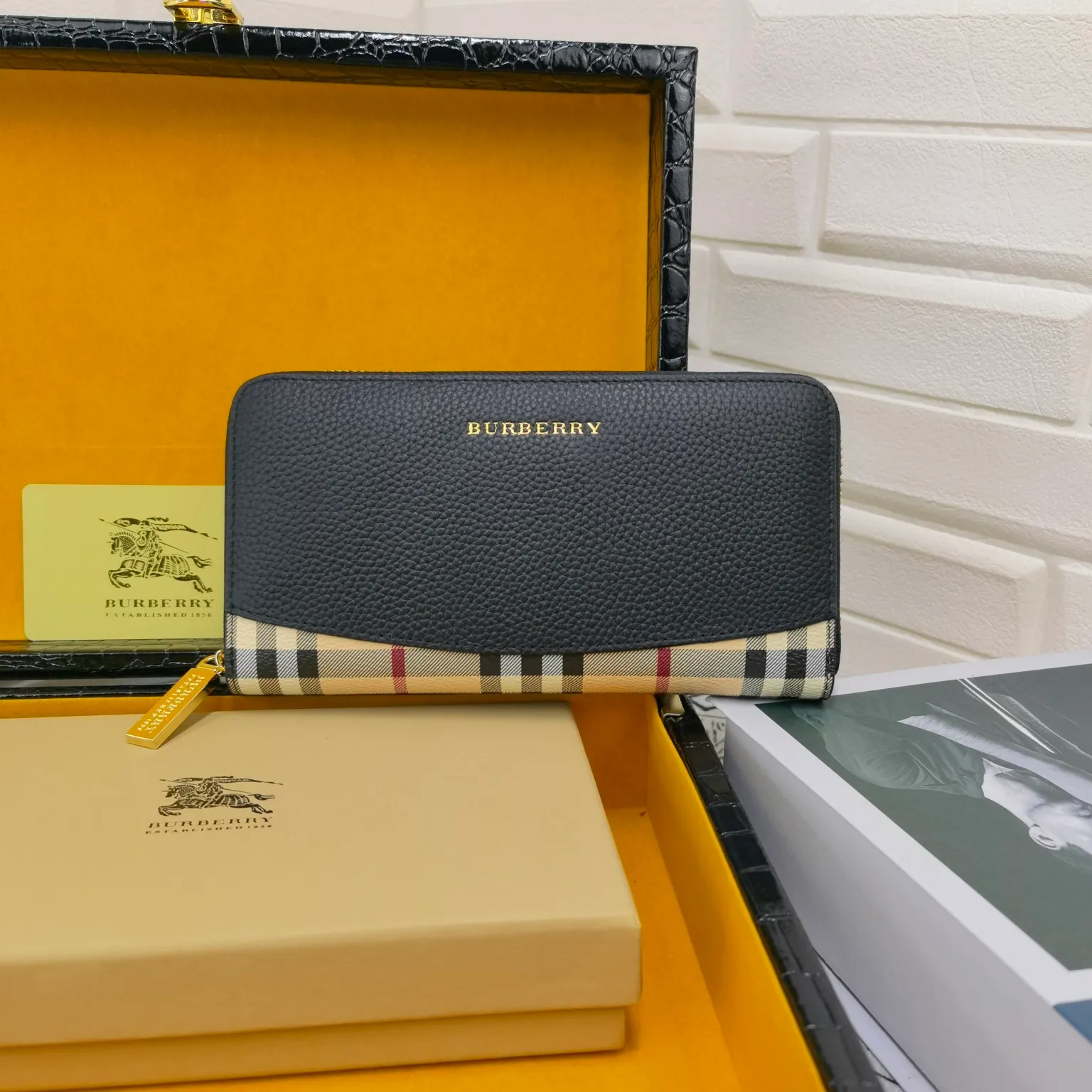 All categories Burberry wallet (Burberry) Burberry 6660101