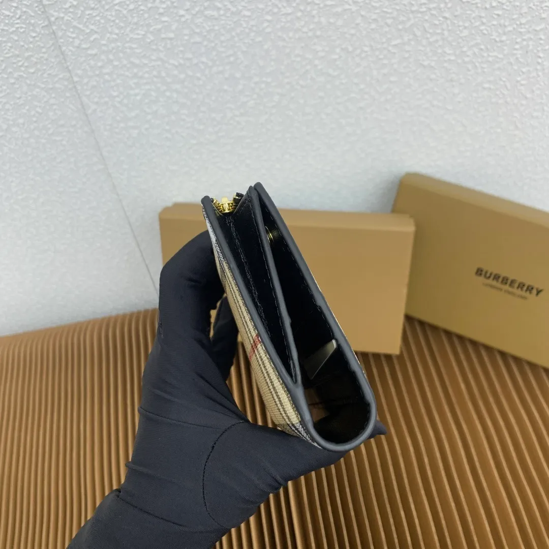 All categories Burberry wallet (Burberry) Burberry 9801