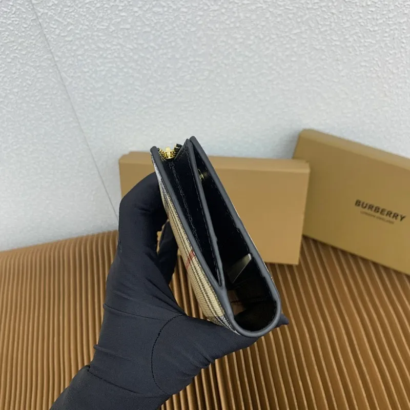 All categories Burberry wallet (Burberry) Burberry 9801