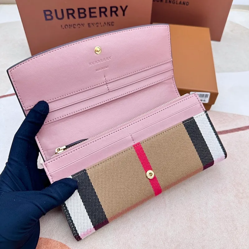All categories Burberry wallet (Burberry) Burberry 3957