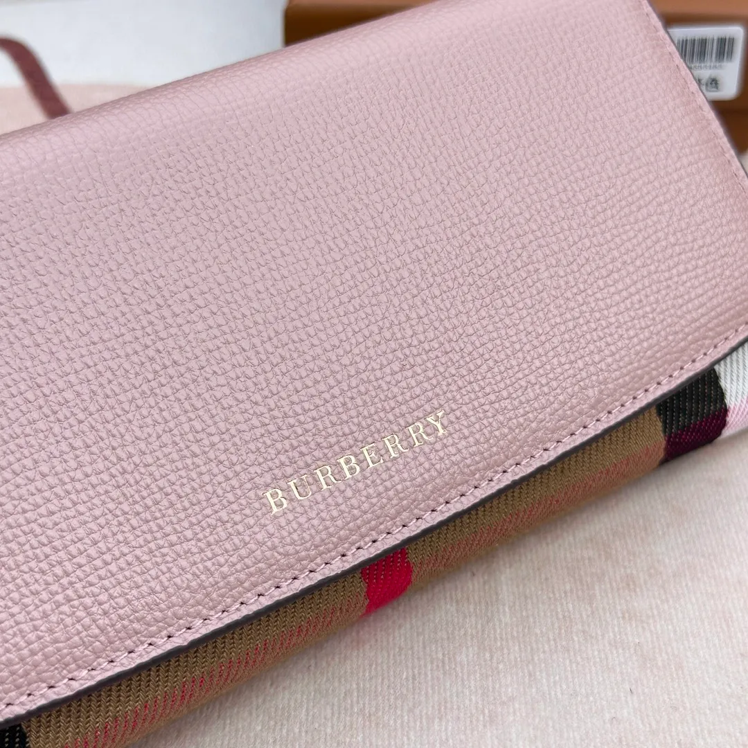 All categories Burberry wallet (Burberry) Burberry 3957