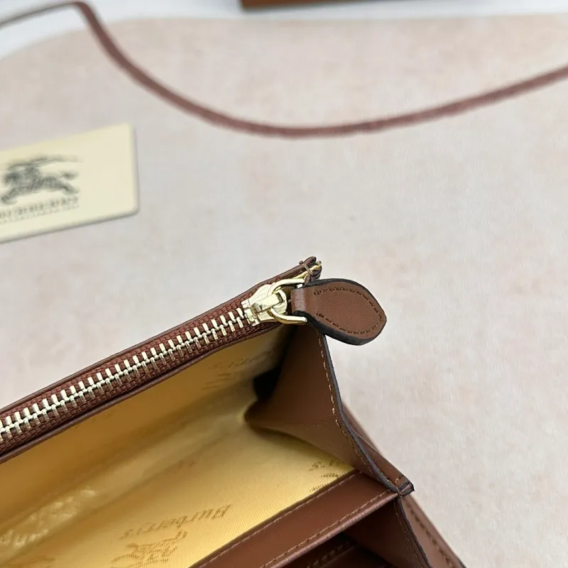 All categories Burberry wallet (Burberry) Burberry 3957