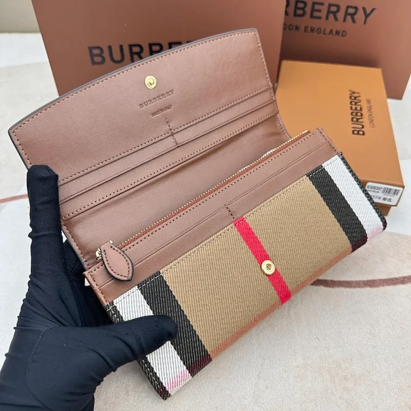 All categories Burberry wallet (Burberry) Burberry 3957