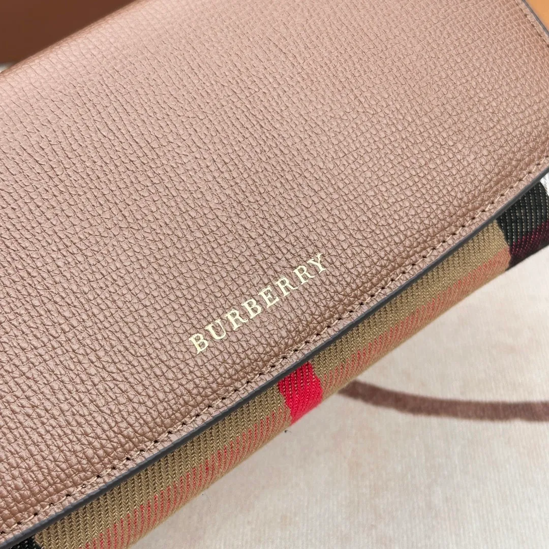 All categories Burberry wallet (Burberry) Burberry 3957