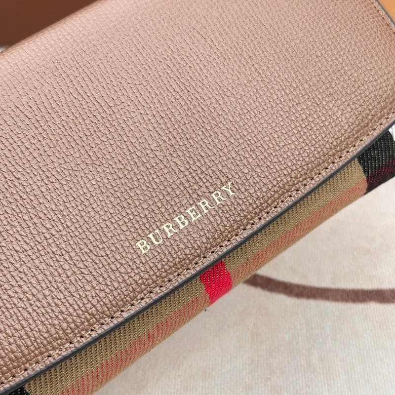 All categories Burberry wallet (Burberry) Burberry 3957