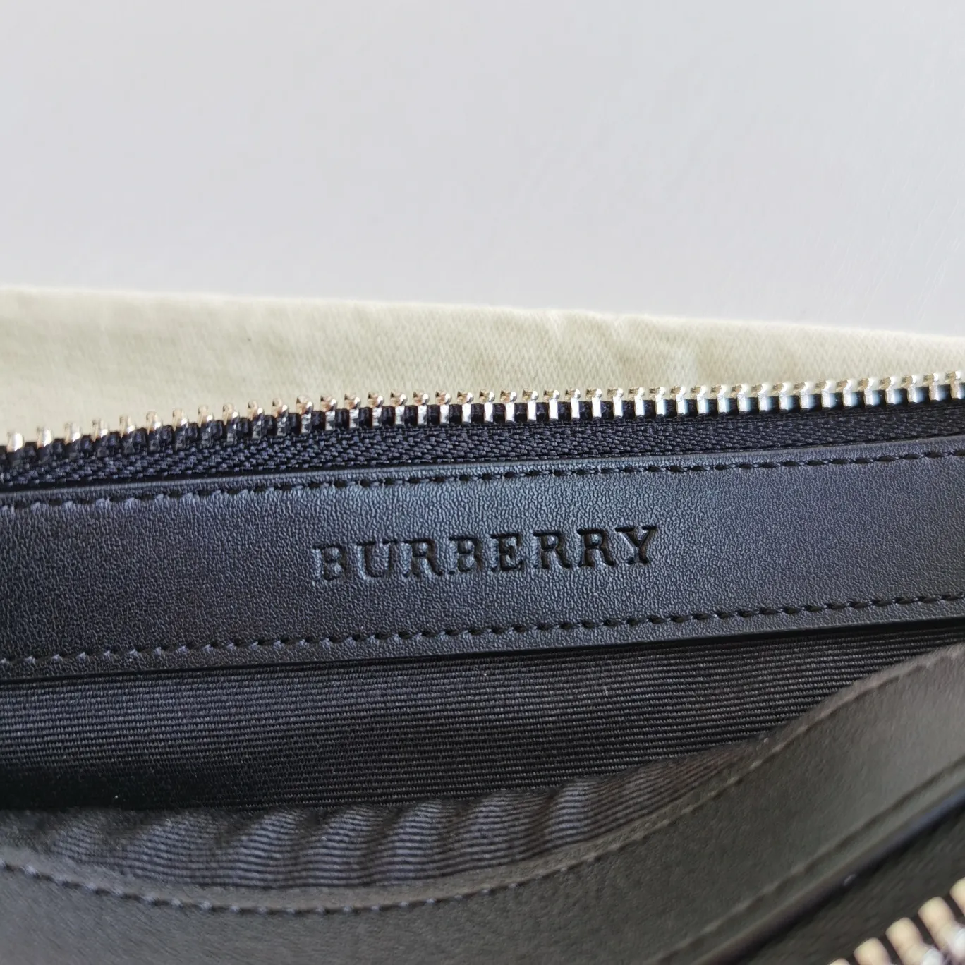 All Categories Burberry Wallet Burberry Original Order 302