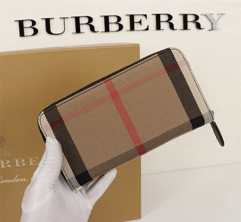 All categories Burberry wallet (Burberry) Burberry 19103