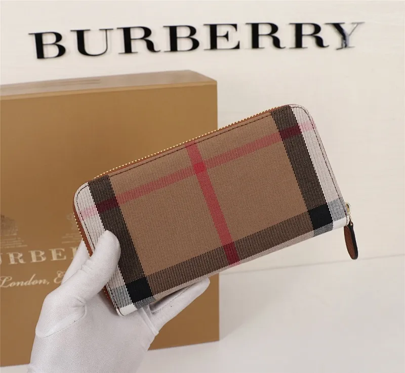 All categories Burberry wallet (Burberry) Burberry 19103