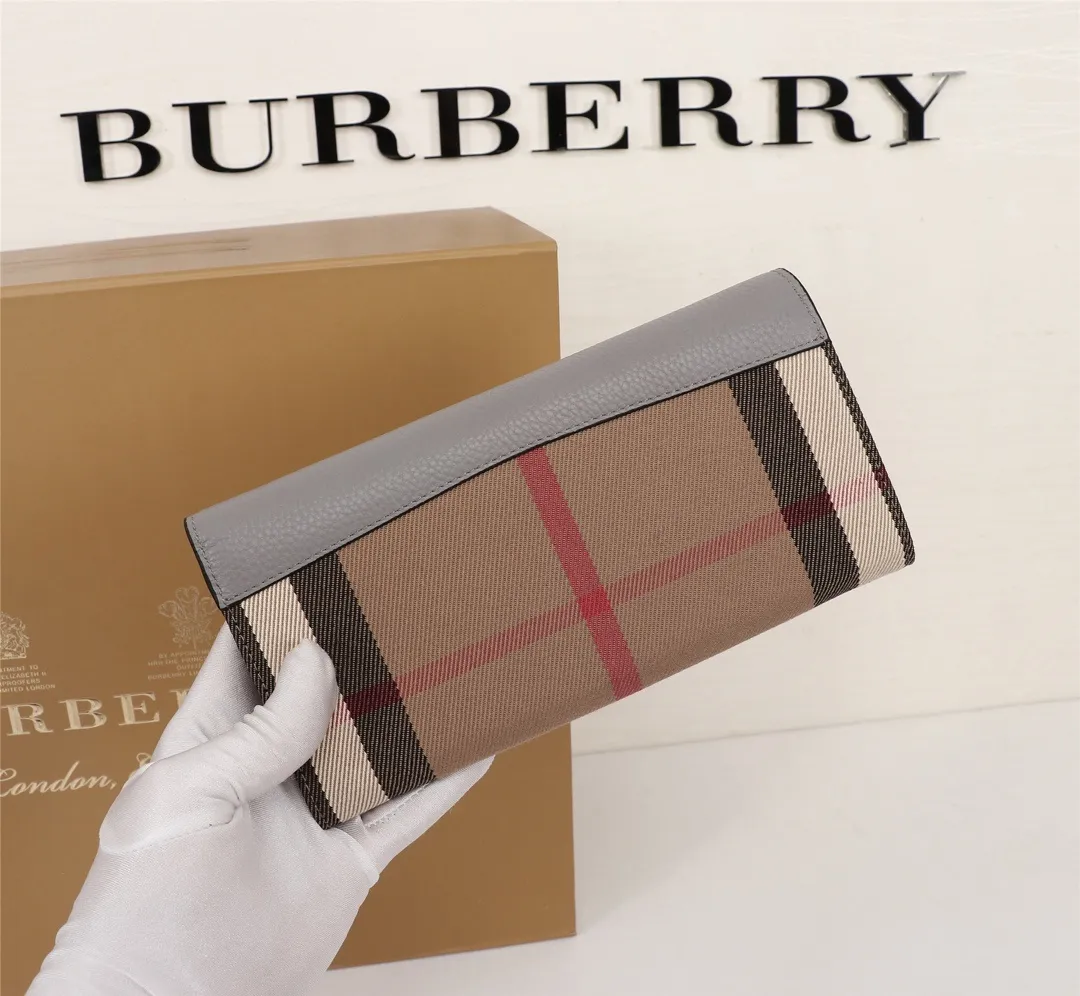 All categories Burberry wallet (Burberry) Burberry 19103