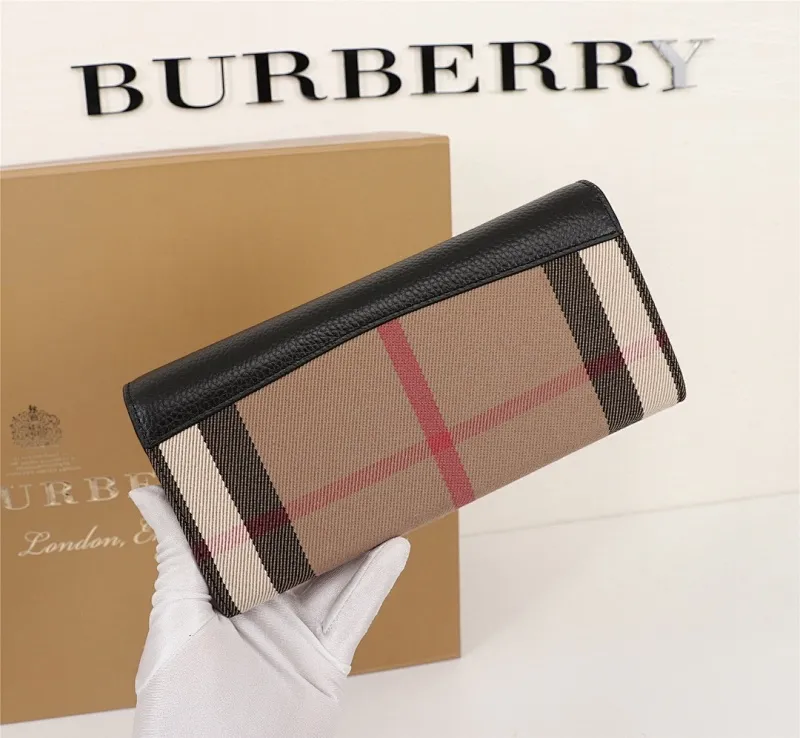 All categories Burberry wallet (Burberry) Burberry 19103