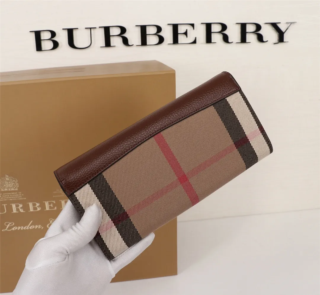 All categories Burberry wallet (Burberry) Burberry 19103