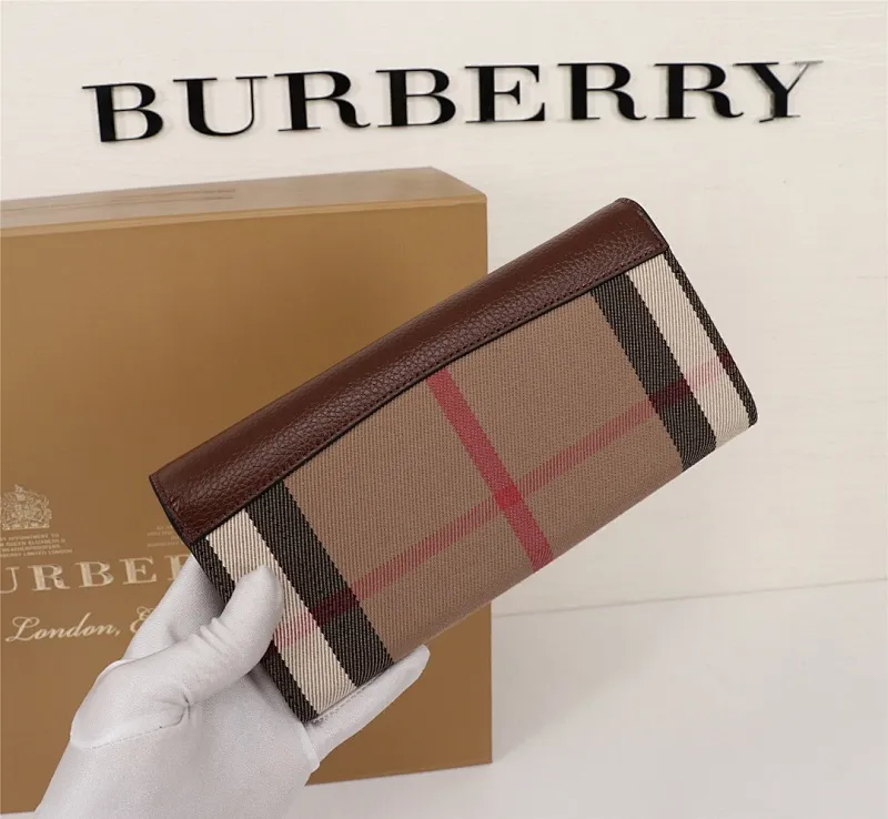 All categories Burberry wallet (Burberry) Burberry 19103