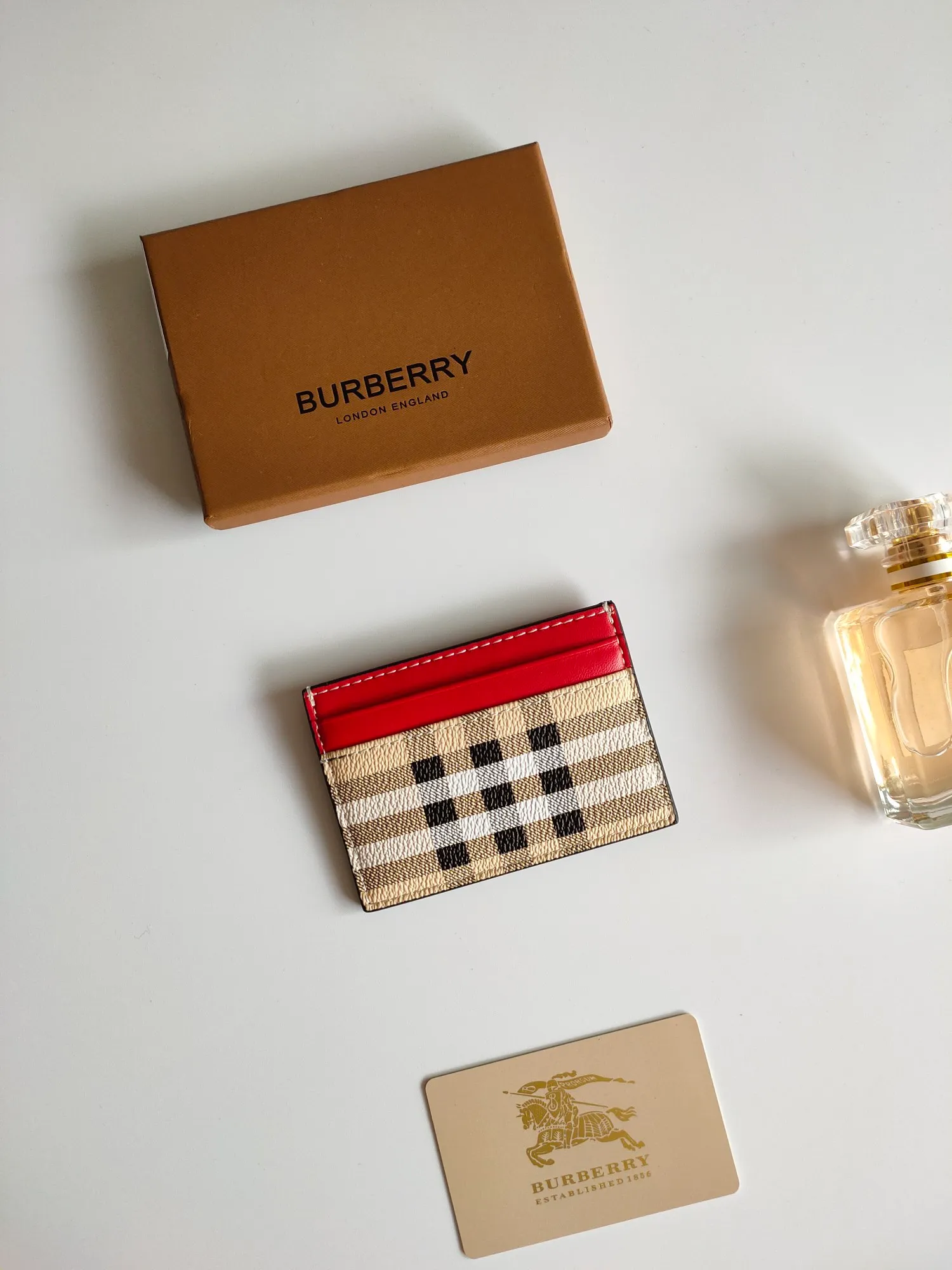All categories Burberry wallet (Burberry) Burberry 8048