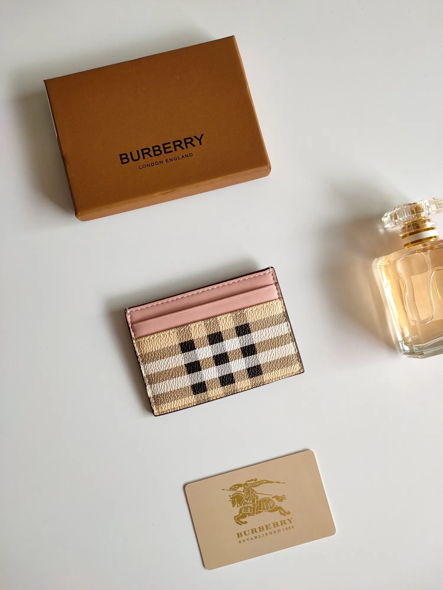 All categories Burberry wallet (Burberry) Burberry 8048