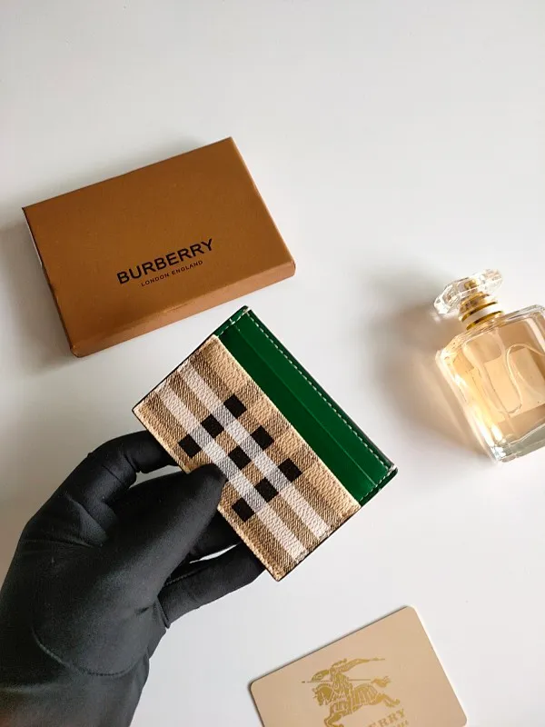 All categories Burberry wallet (Burberry) Burberry 8048