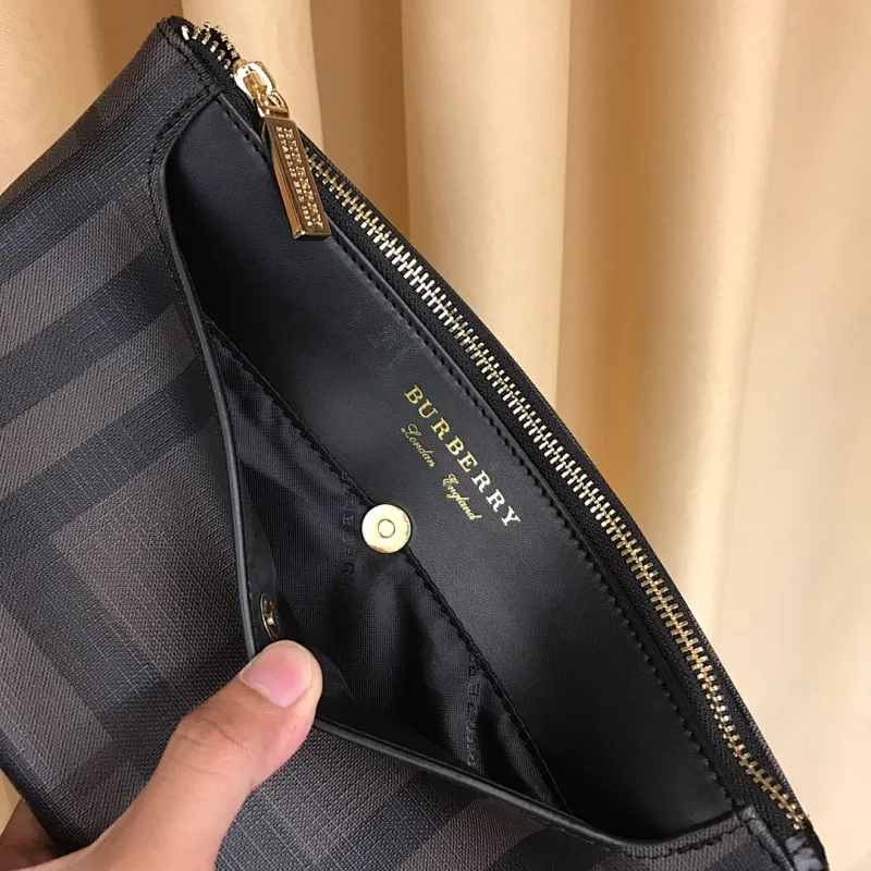 All Categories Burberry Wallet Burberry 381-5