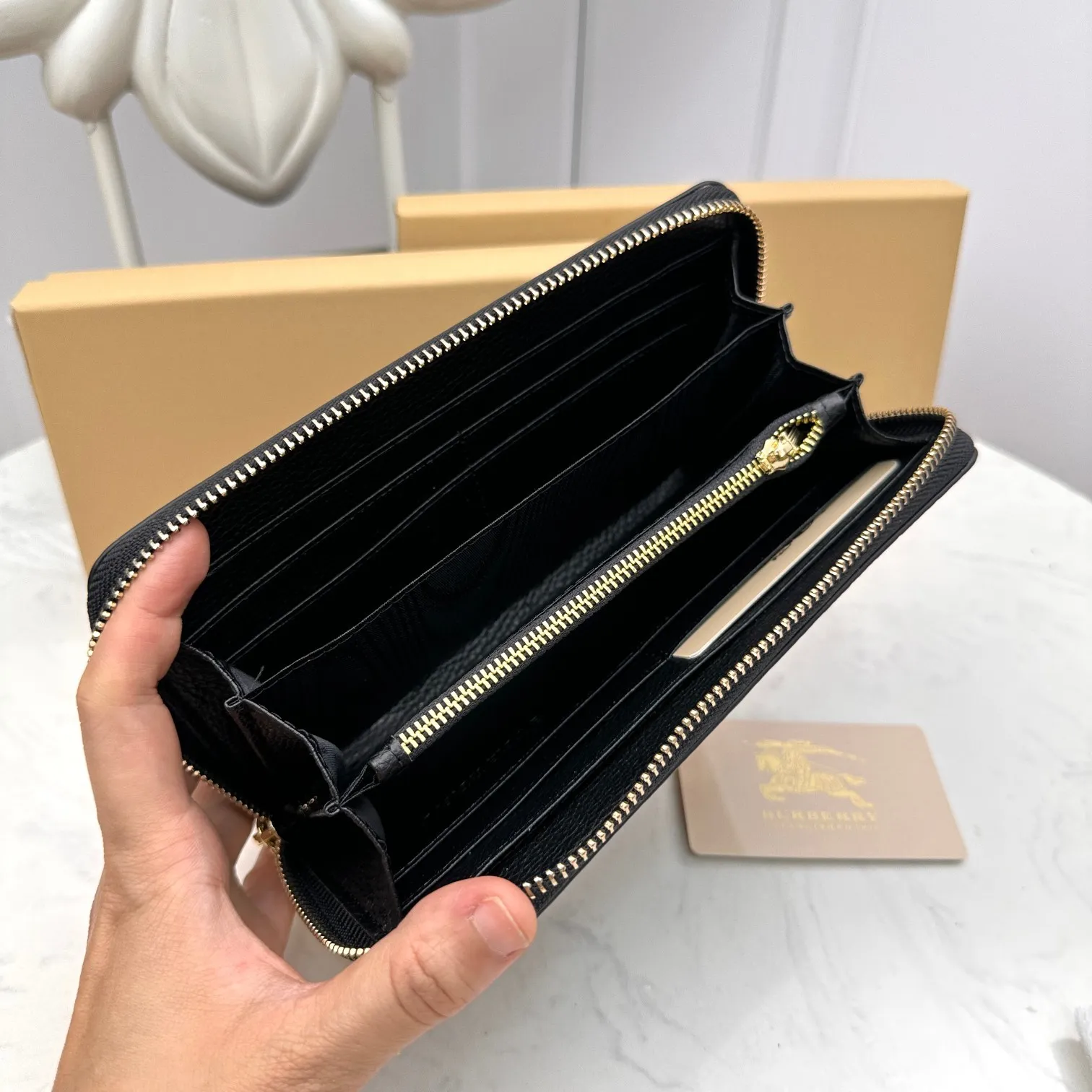 All categories Burberry wallet (Burberry) Burberry 6660101