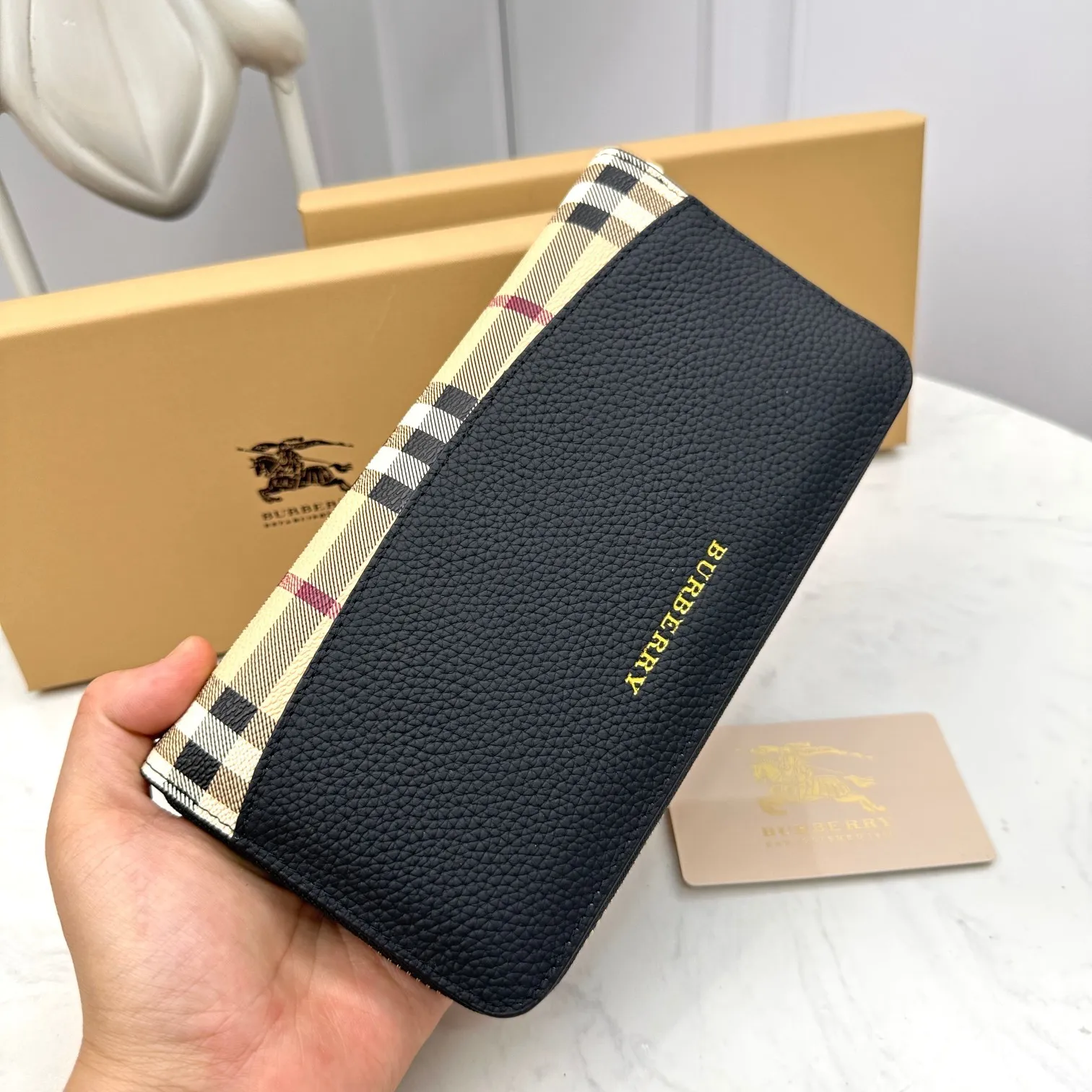All categories Burberry wallet (Burberry) Burberry 6660101