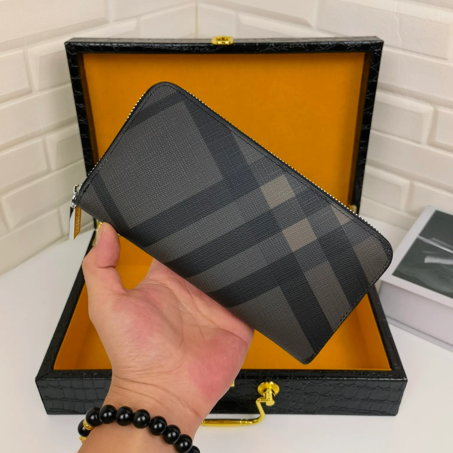 All categories Burberry wallet (Burberry) Burberry 666040