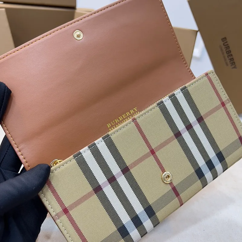 All categories Burberry wallet (Burberry) Burberry 1185