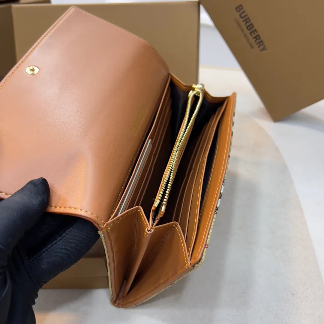 All categories Burberry wallet (Burberry) Burberry 1185