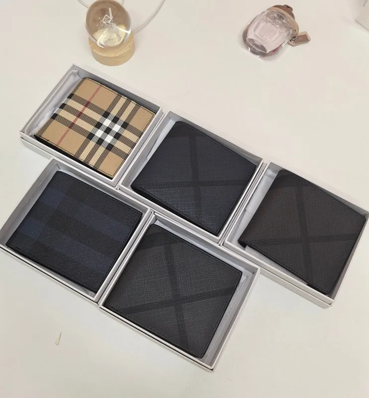 All categories Burberry wallet (Burberry) Burberry 529-1