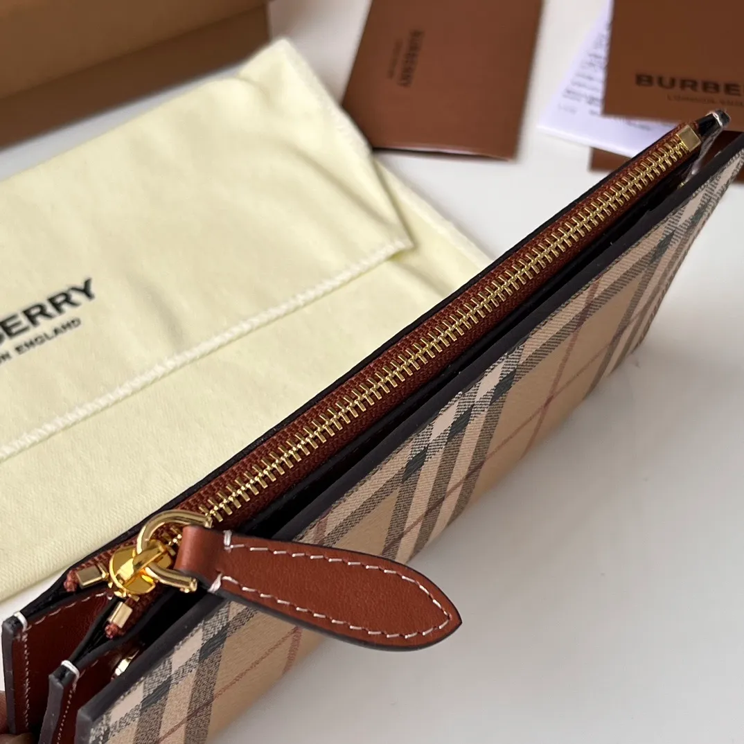 All categories Burberry wallet (Burberry) Burberry 80739801
