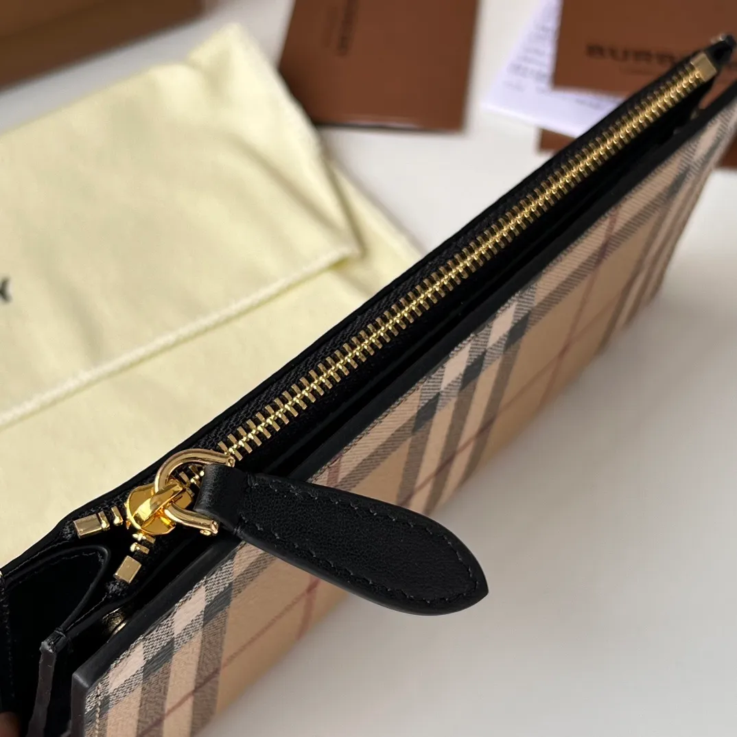 All categories Burberry wallet (Burberry) Burberry 80739801
