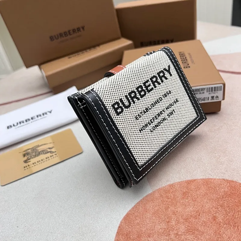 All categories Burberry wallet (Burberry) Burberry 80395481