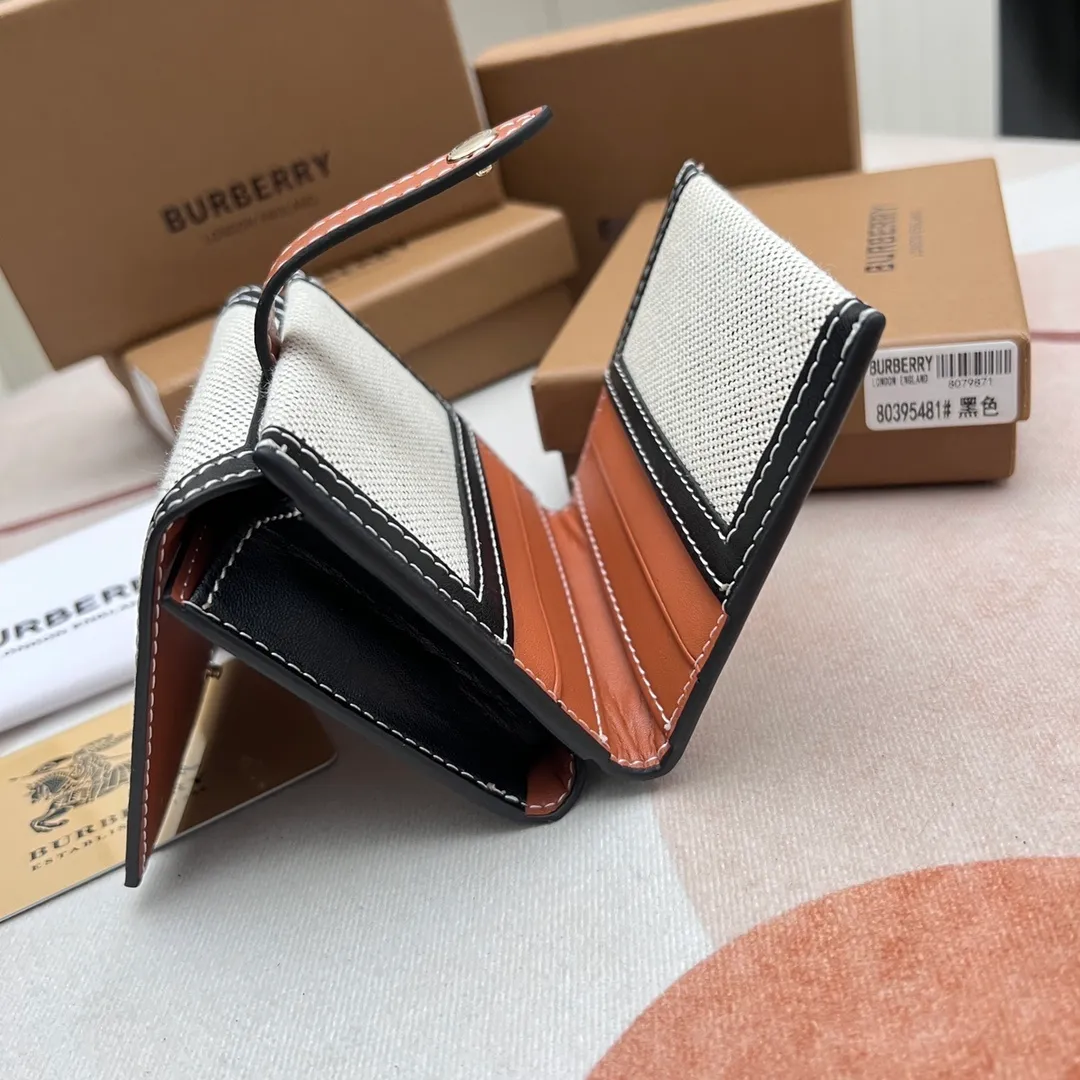 All categories Burberry wallet (Burberry) Burberry 80395481