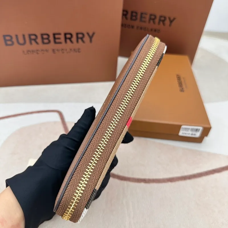 All categories Burberry wallet (Burberry) Burberry 3341