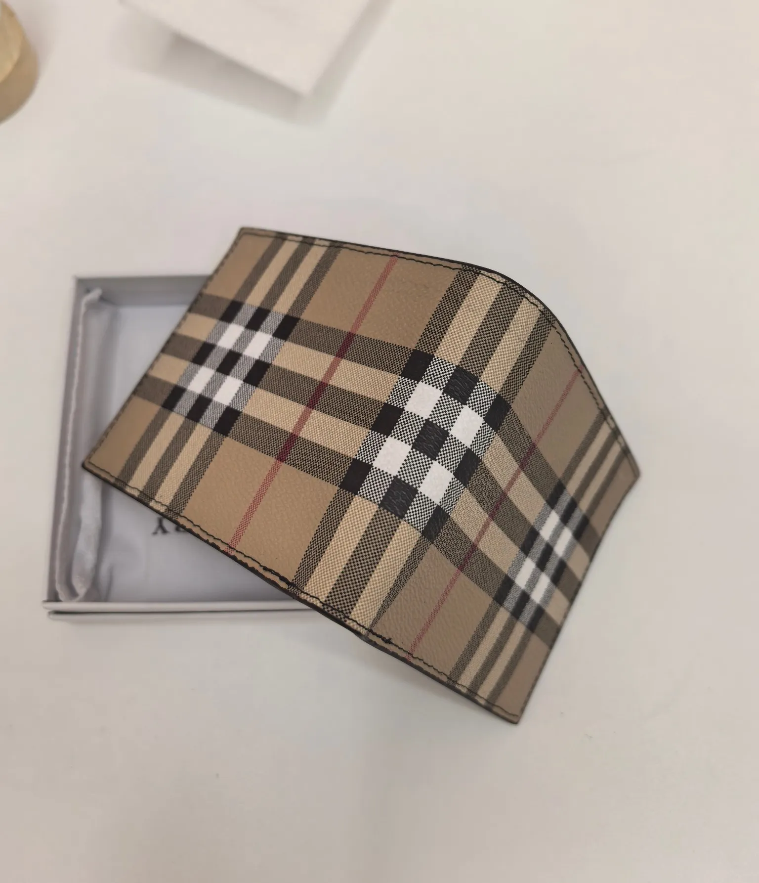 All categories Burberry wallet (Burberry) Burberry 825-1