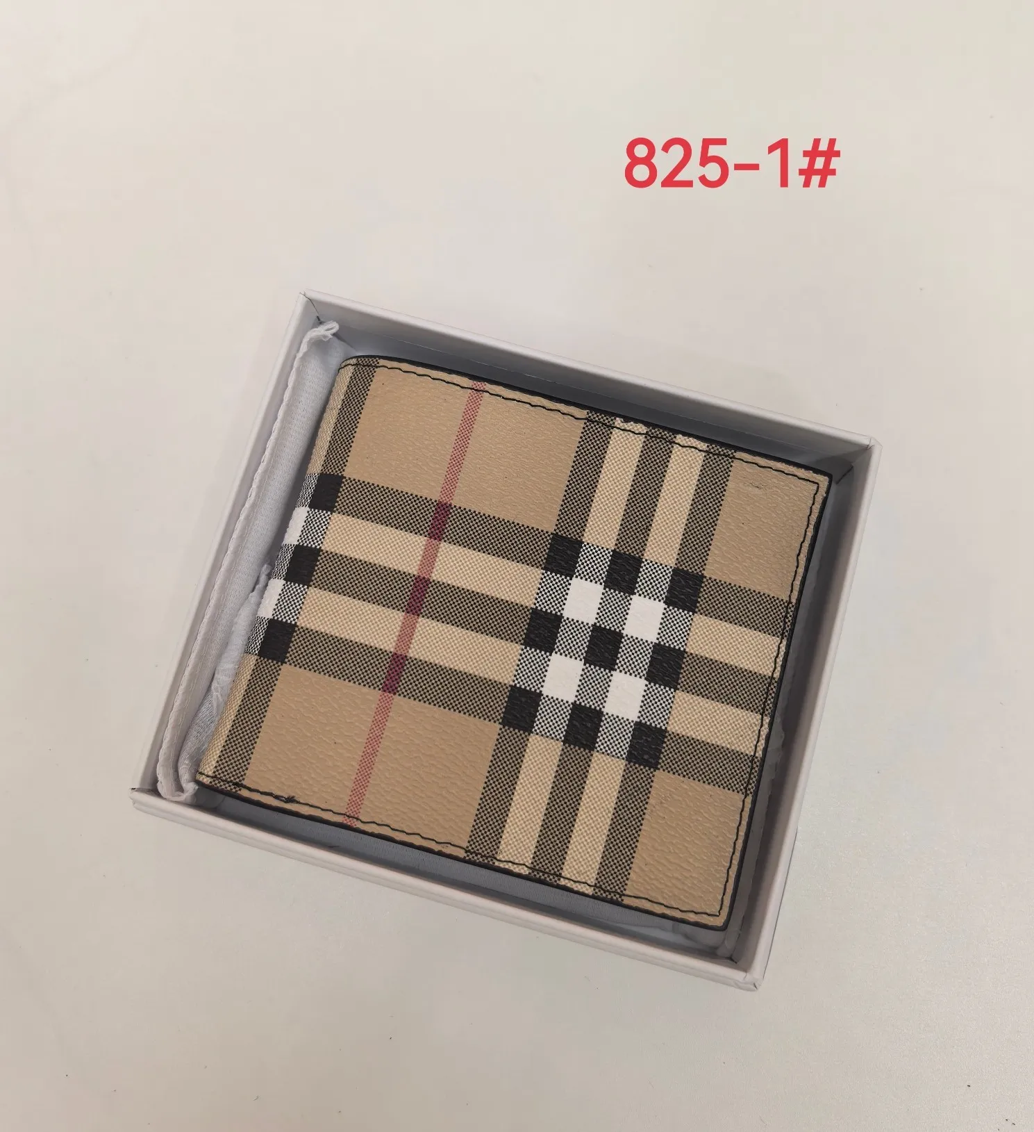 All categories Burberry wallet (Burberry) Burberry 825-1