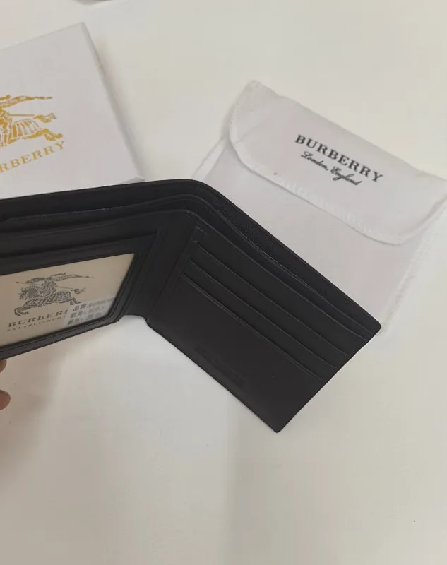 All categories Burberry wallet (Burberry) Burberry 825-1