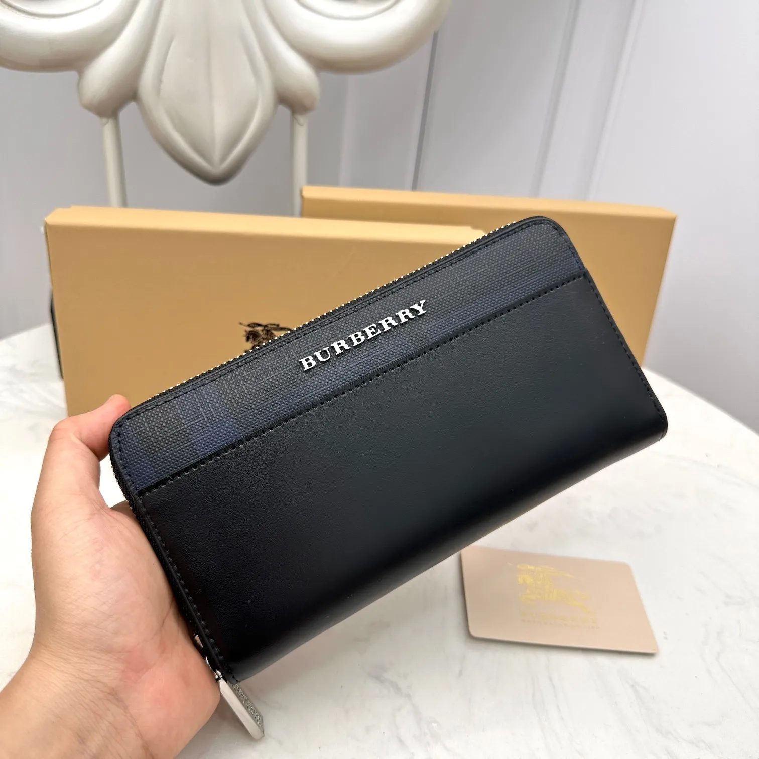 All categories Burberry wallet (Burberry) Burberry 6660106