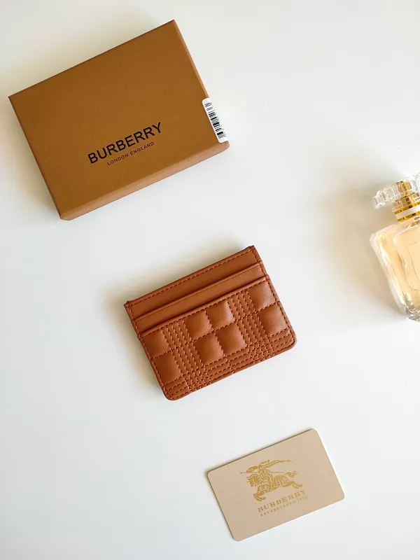 All categories Burberry wallet (Burberry) Burberry 8049