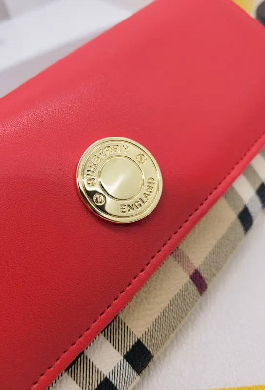 All categories Burberry wallet (Burberry) Burberry 8300