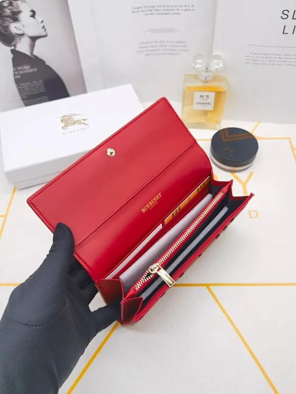All categories Burberry wallet (Burberry) Burberry 8300
