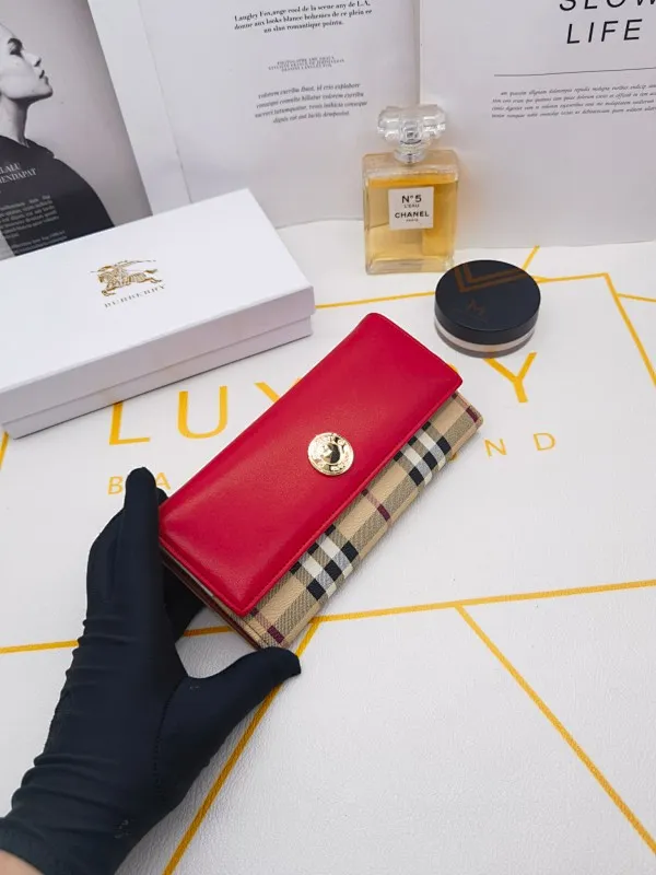 All categories Burberry wallet (Burberry) Burberry 8300