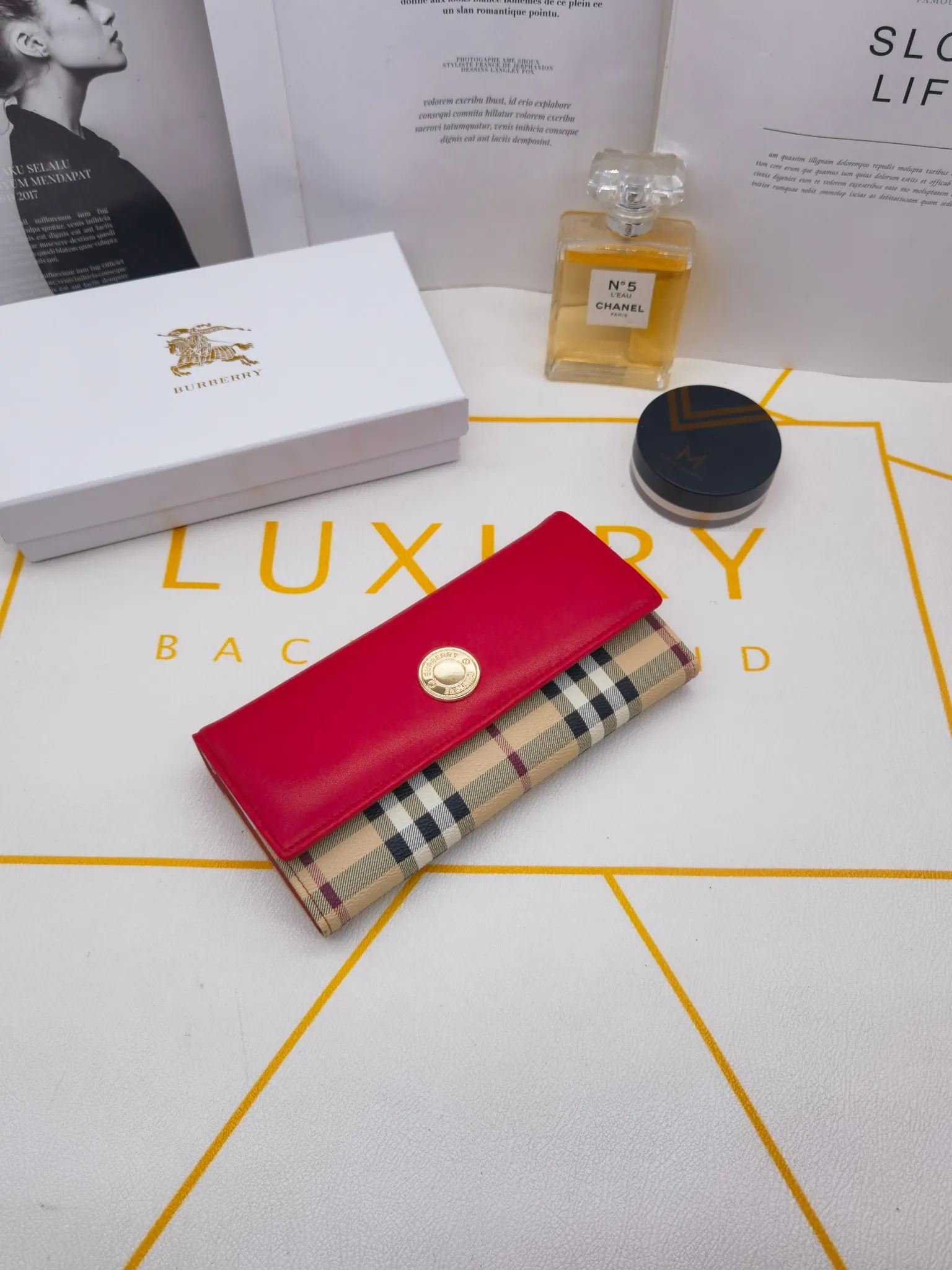 All categories Burberry wallet (Burberry) Burberry 8300