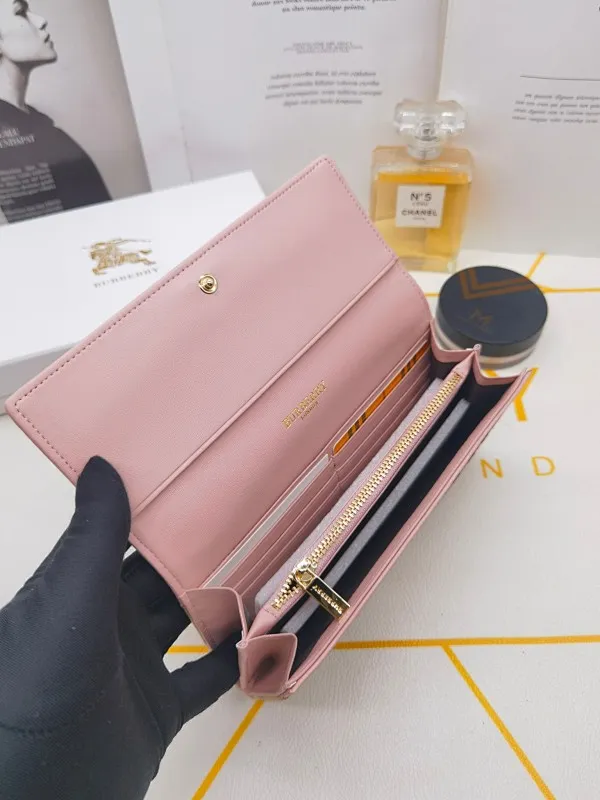 All categories Burberry wallet (Burberry) Burberry 8300
