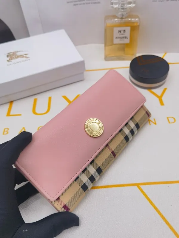 All categories Burberry wallet (Burberry) Burberry 8300