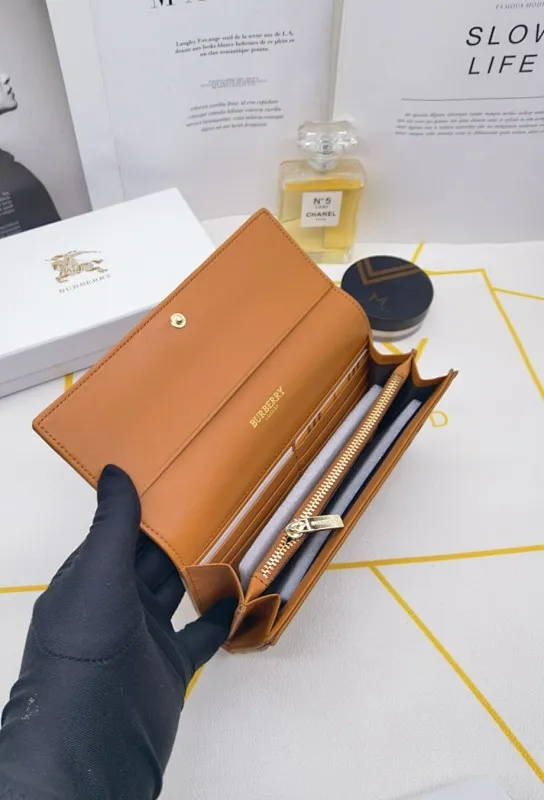 All categories Burberry wallet (Burberry) Burberry 8300