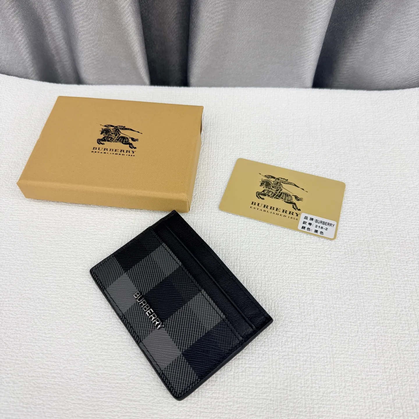 All Categories Burberry Wallet Burberry 218-2