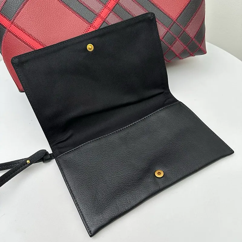 All categories Burberry wallet (Burberry) Burberry 1980