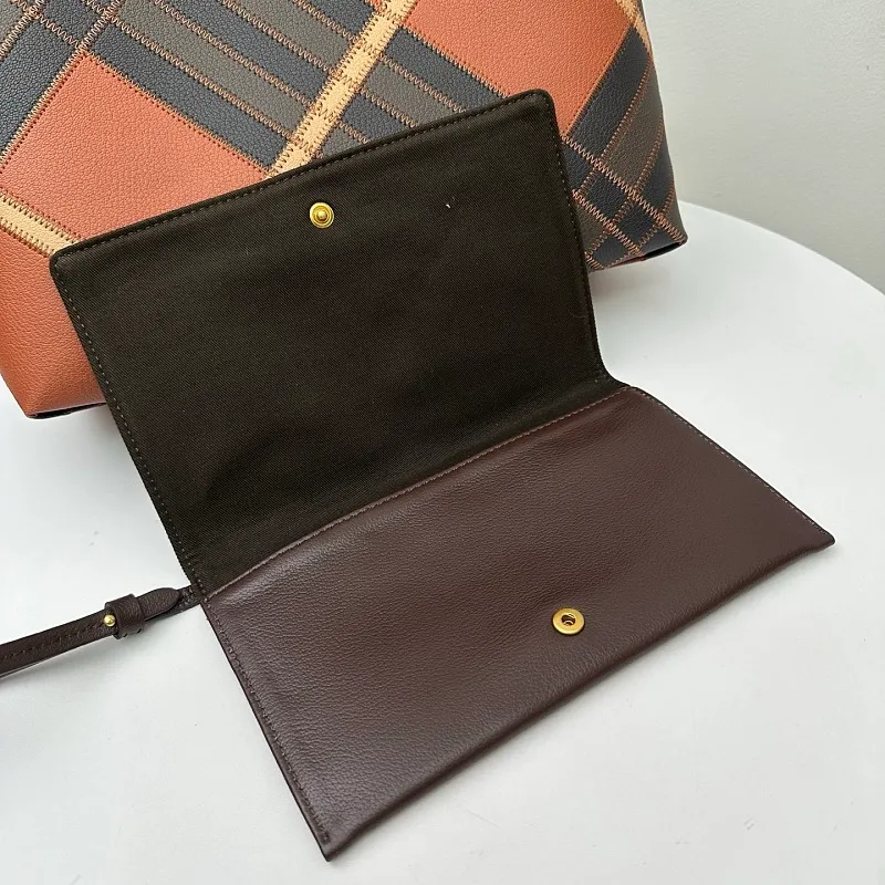 All categories Burberry wallet (Burberry) Burberry 1980