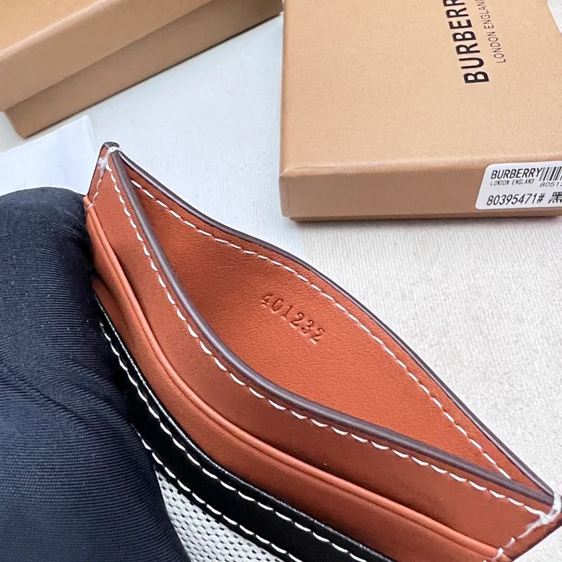 All categories Burberry wallet (Burberry) Burberry 80395471